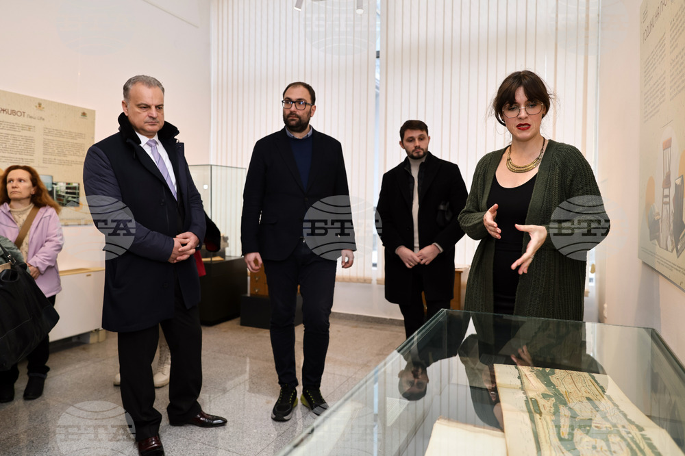 Пловдив - откриване на нова временна изложба - “Библиотека “Борис Дякович”