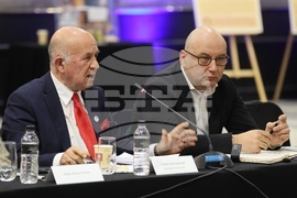 Дискусия "Бранд България 2024 - модерният разказ за културата и туризма. Имиджът на страната ни в националната и международна комуникация"