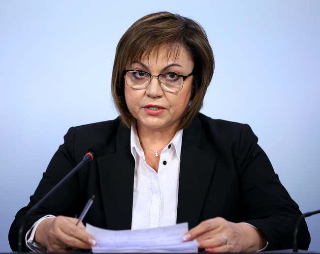 Председателят на БСП Корнелия Нинова призова гражданите да подават жалби против увеличението в цените на мобилните услуги