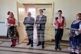 Русе - университет - интерактивни монитори