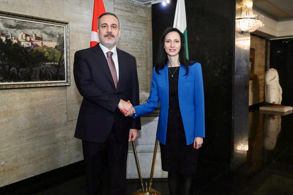 Мария Габриел: Сътрудничеството между България и Турция дава възможност за отговори на регионални предизвикателства