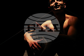 Пловдив - Спектакъл "Аз ли съм или не съм" по стихове на Борис Христов и Валери Петров