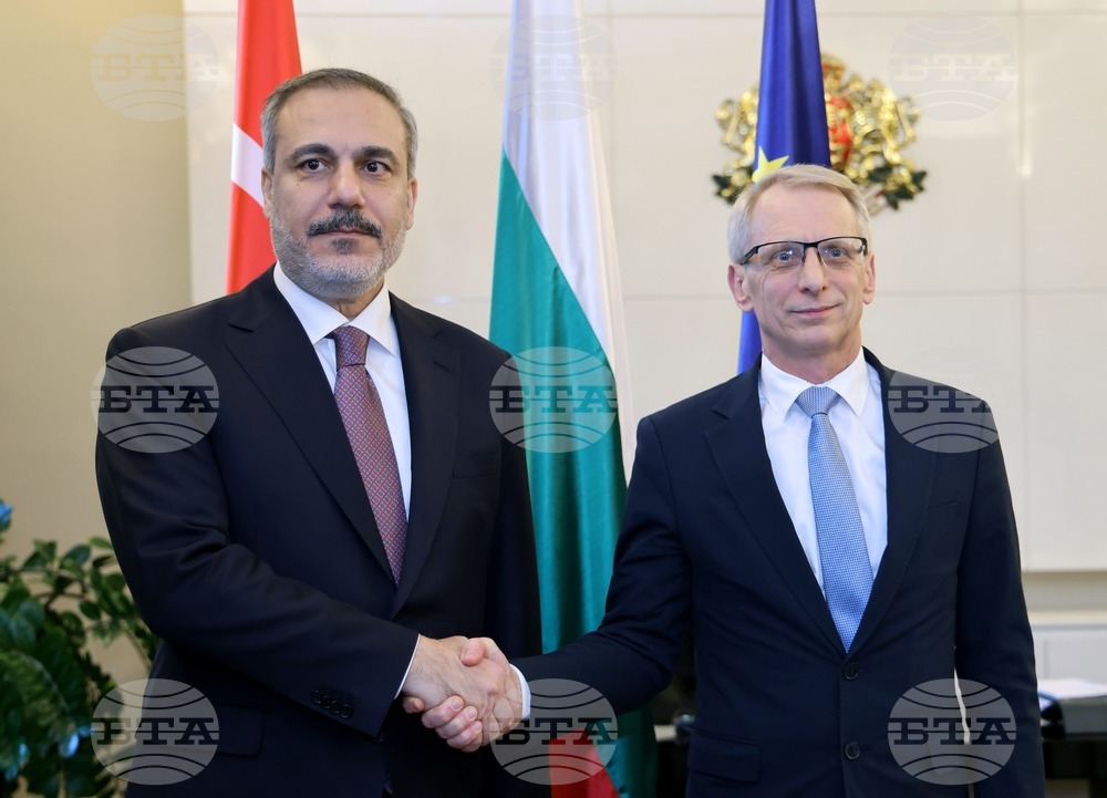Bulgarian PM, Turkish Foreign Minister Reinforce Good Political Dialogue between Their Countries