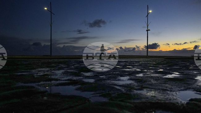 Обилни валежи обхванаха остров Кипър тази нощ, предизвиквайки наводнения и свлачища в северната част на острова