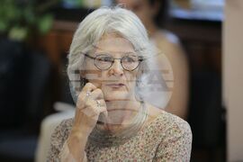 СЕМ - Нели Огнянова - дискусия