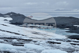 Национална антарктическа експедиция - остров Ливингстън - ледник Перуника - изглед