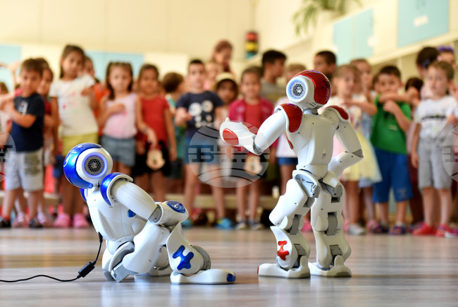 Варна - детска градина - роботи