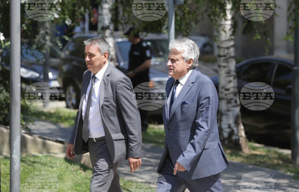 МВР - паметник - венци