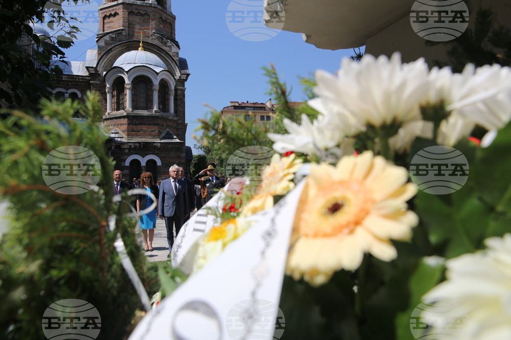 МВР - паметник - венци