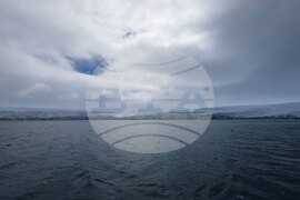 Национална антарктическа експедиция - остров Ливингстън - южен залив - изглед