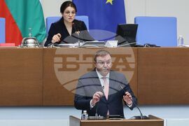 Парламент - заседание - Костадин Ангелов