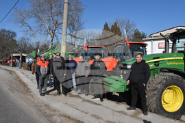 Село Подкрепа - зърнопроизводители - протест