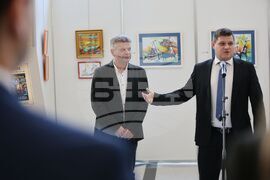 Народно събрание - Милен Иванов - книга "Нива"