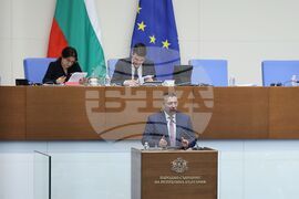 Парламент - заседание - Николай Нанков