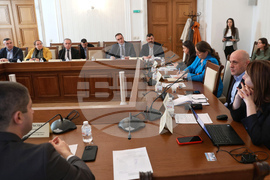 Парламент - Комисия за контрол върху управлението на средствата от европейските фондове