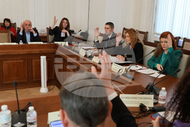 Парламент - Комисия за контрол върху управлението на средствата от европейските фондове