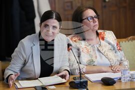 Парламент - Комисия по въпросите на децата, семейството, младежта и спорта - заседание
