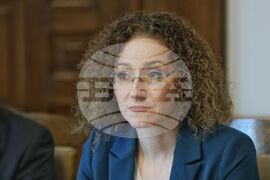 Парламент - Комисия по въпросите на децата, семейството, младежта и спорта - заседание