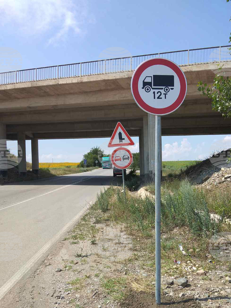 Ограничава се движението на камиони над 12 тона по пътя Добри дол - Дъбова махала - Монтана