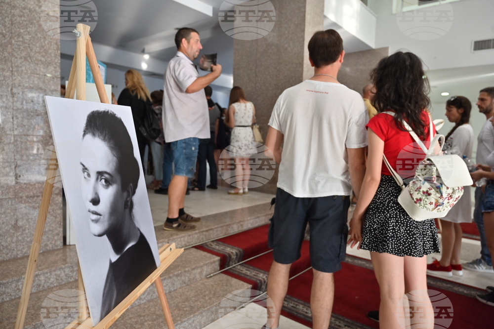 Пловдив - Дипломен концерт - спектакъл "Дървото на живота"