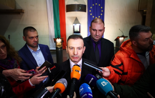 Interior Ministry Secretary General: Few Alerts Have Been Received about Persons Connected to President's Administration