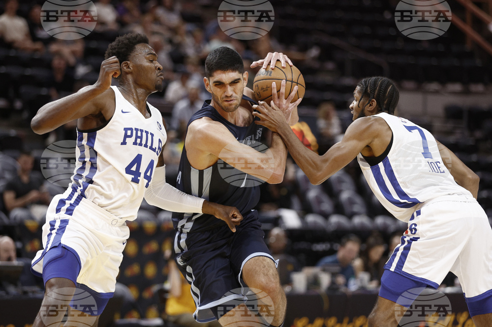 Grizzlies 76ers Basketball