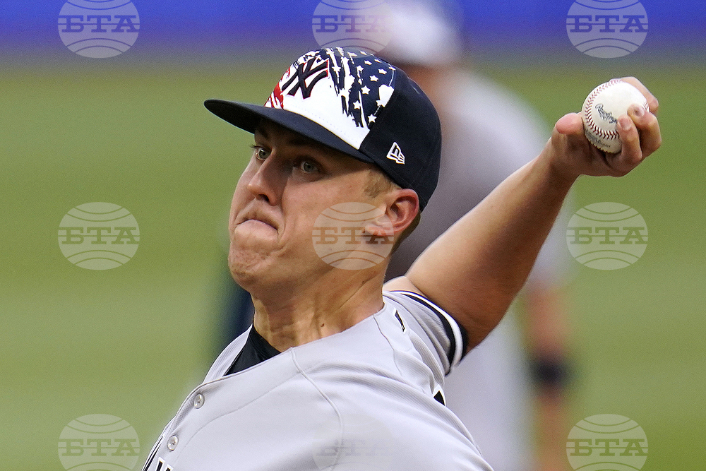 Yankees Pirates Baseball