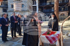 Троянски манастир - зарязване на лози