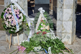 Варна - Ден в памет на жертвите на тоталитаризма - поднасяне на цветя