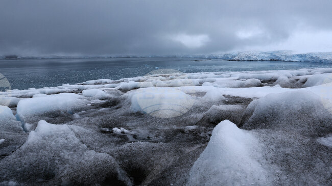 Нова карта разкрива подледниковия релеф на Антарктида