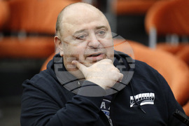 Русе - "Натюрморт със затлъстял племенник"  - премиера