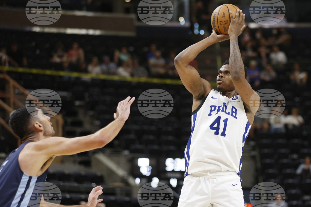Grizzlies 76ers Basketball