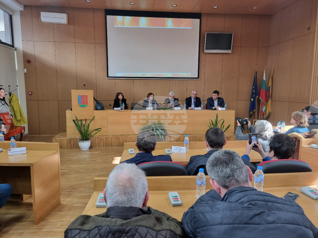 Троян - земеделски производители - министър - кмет - среща