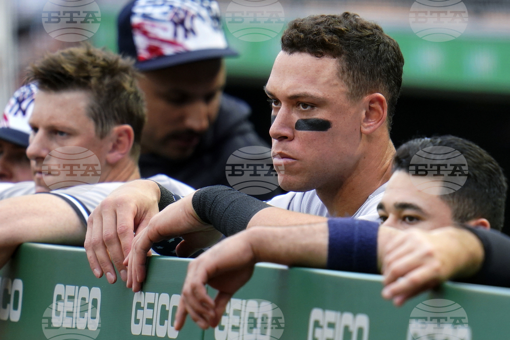 Yankees Pirates Baseball