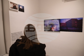 "Заедно за кратко. Милениали в България. 2010 - 2016" - Денислав Стойчев - изложба