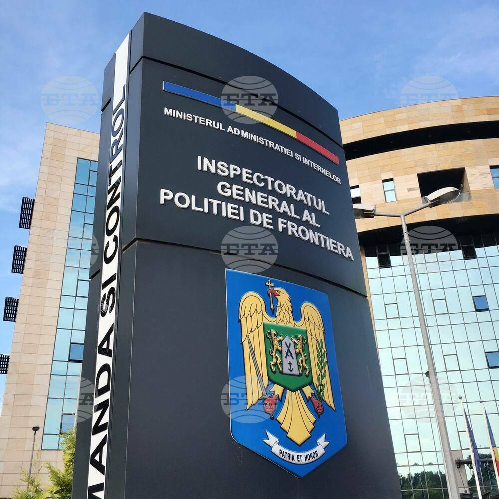 Десетки мигранти от Африка и Азия са заловени на румънско-унгарската граница, включително в два български камиона