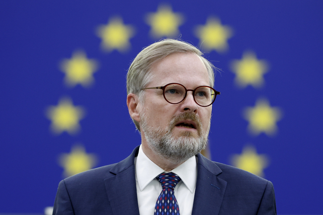 Премиерът на Чехия каза, че новите санкции на ЕС срещу Русия няма да включват ограничаване на доставките на руски газ