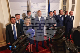 Парламент - Възраждане - брифинг