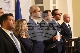 Парламент - Възраждане - брифинг