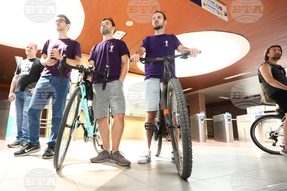 Метростанция - велопаркинг