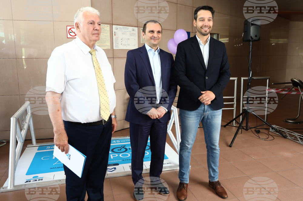 Метростанция - велопаркинг