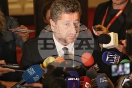 Парламент - кулоари