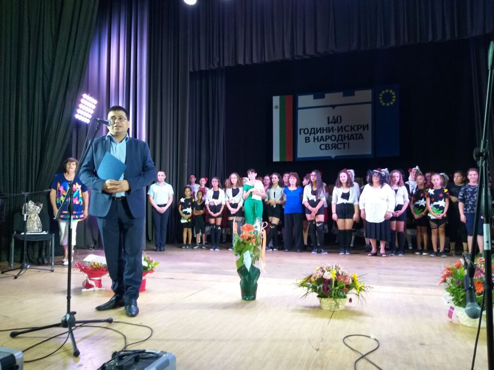 Любен Иванов - областен управител на област Видин присъства на празничния концерт по повод 140-годишнината от създаването на Народно читалище "Просвета - 1882" - гр. Кула.