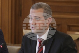 Парламент - Комисия по труда, социалната и демографската политика