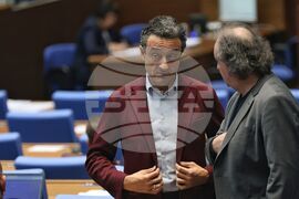 Парламент - заседание