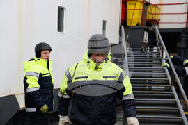 Национална антарктическа експедиция - аржентинска база на Антарктида „Керлини“ - Военен научноизследователски кораб „Св. Св. Кирил и Методий“ - НИК 421