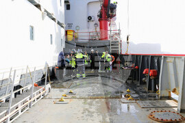 Национална антарктическа експедиция - аржентинска база на Антарктида „Керлини“ - Военен научноизследователски кораб „Св. Св. Кирил и Методий“ - НИК 421