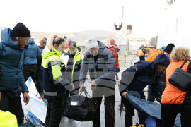 Национална антарктическа експедиция - аржентинска база на Антарктида „Керлини“ - Военен научноизследователски кораб „Св. Св. Кирил и Методий“ - НИК 421