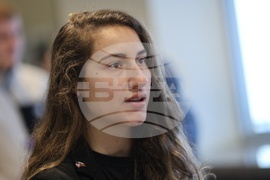 Посолство на Съединените американски щати - студенти - паспорти - връчване