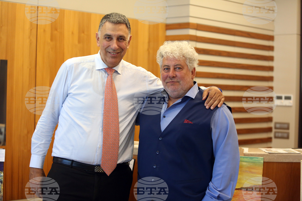 Изложба - Акад. Георги Чернев и акад. Светлозар Недев